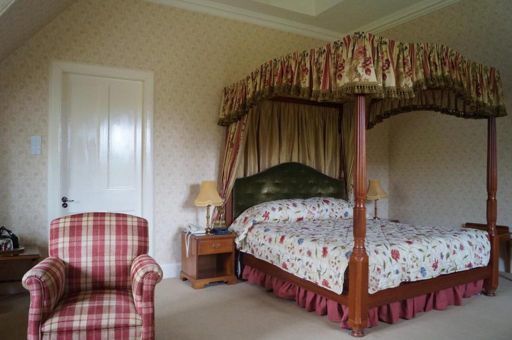 Glengarry Castle Landhaus Invergarry